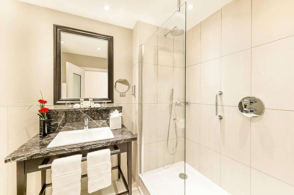Ein Foto The Bailey's Hotel London