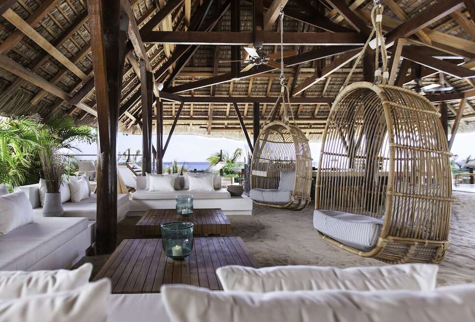 Een foto van het terras bij Veranda Pointe aux Biches