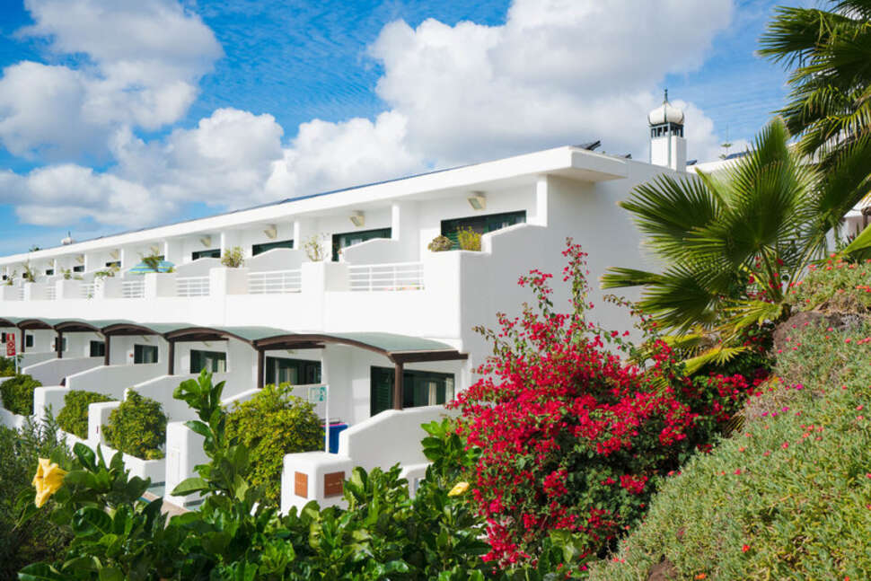 Een foto van de buitenkant van Relaxia Lanzaplaya Appartementen