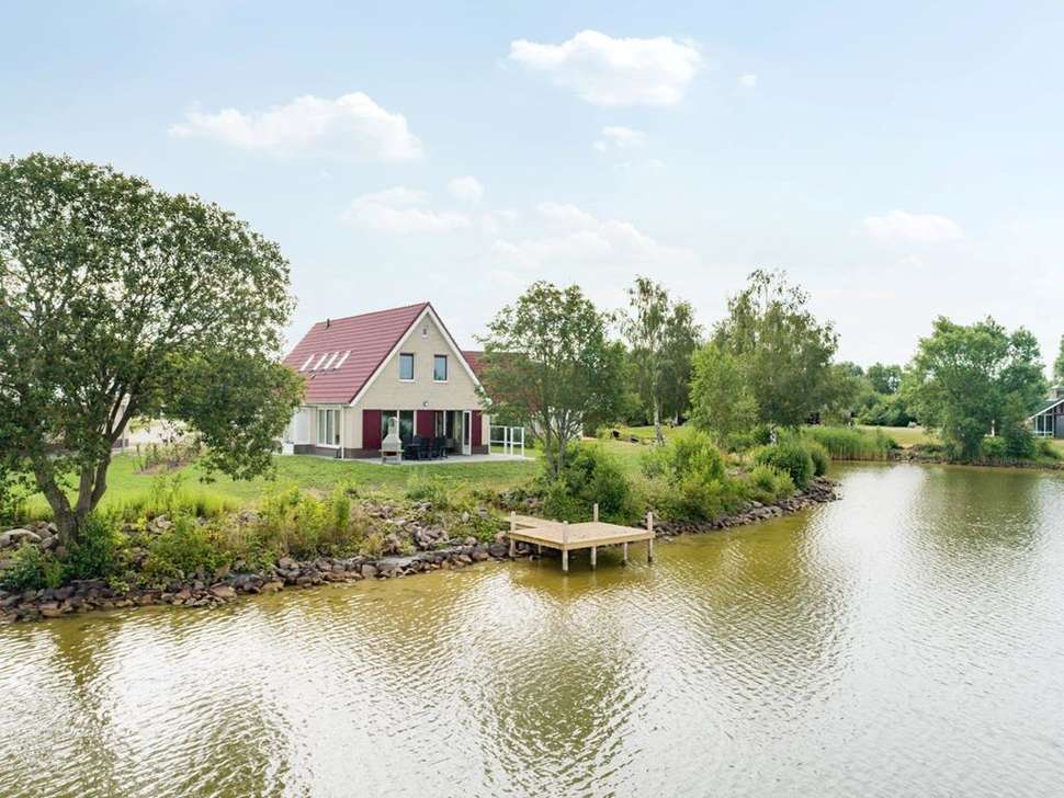 Een foto van de buitenkant van Center Parcs Parc Sandur