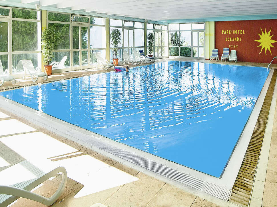 Ein Foto vom Pool im Parc Hotel Jolanda