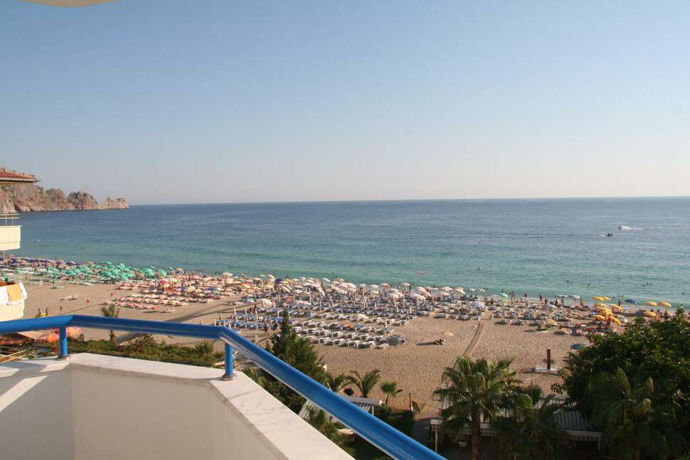 Een foto van Elysee Beach Hotel