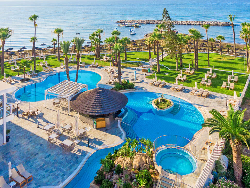 Ein Foto The Golden Bay Beach Hotel