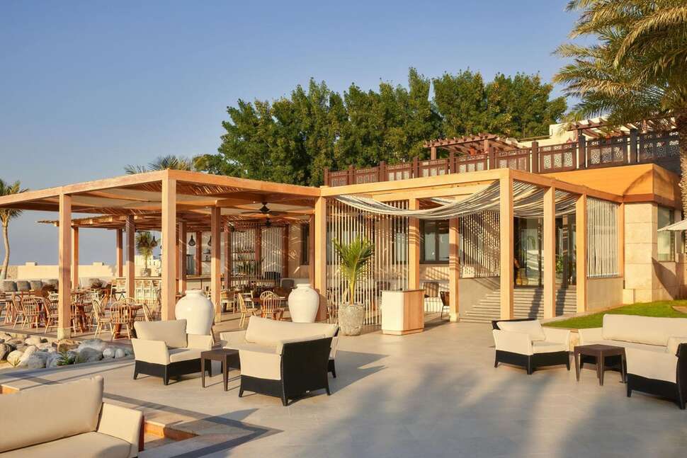 Ein Foto The Luxury Collection Hotel Ajman Saray