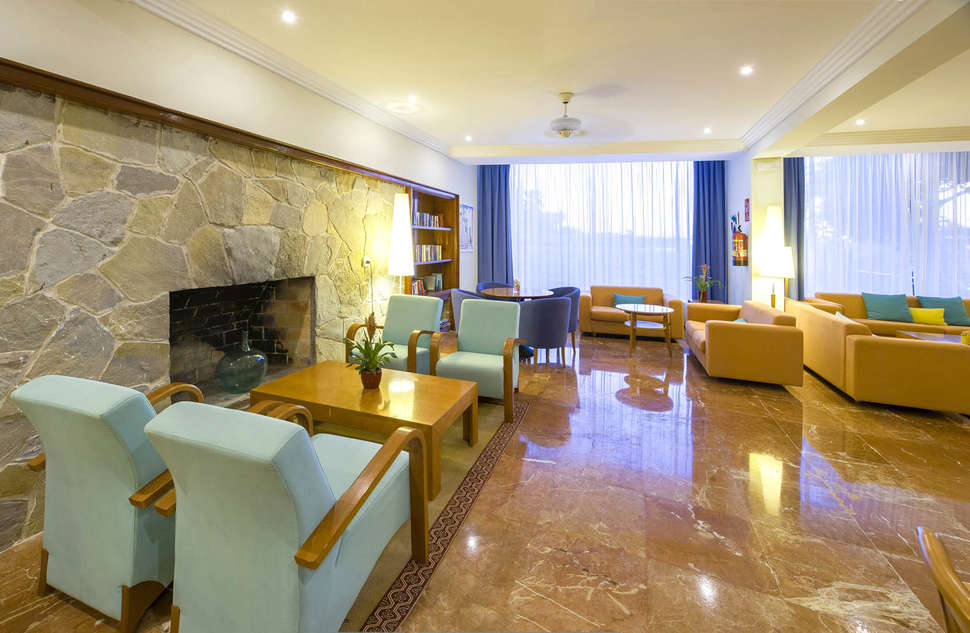 Een foto van het interieur van Hotel Osiris Ibiza