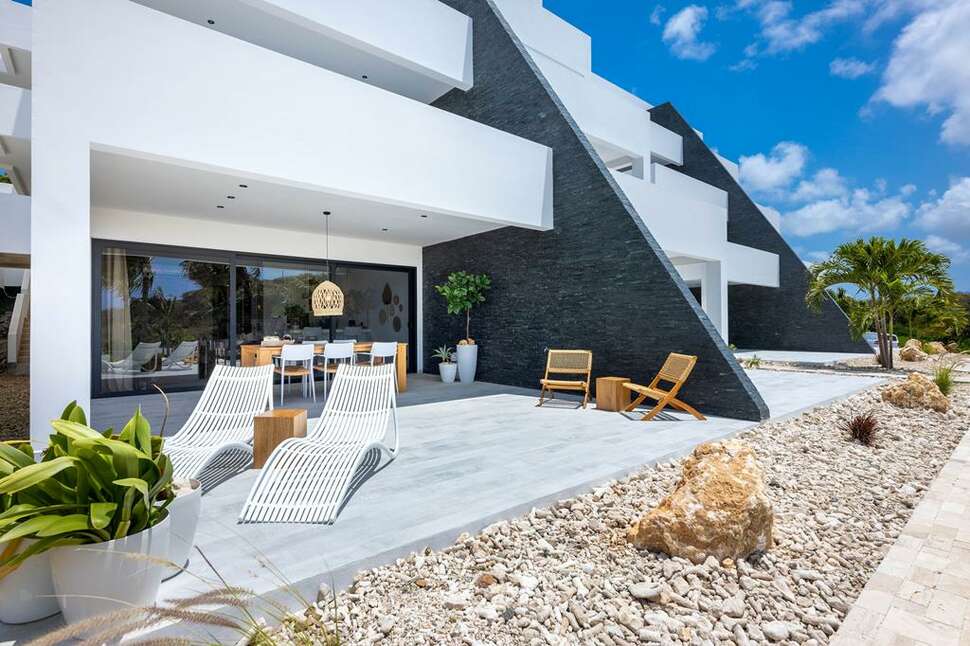 Een foto van The Reef Curacao