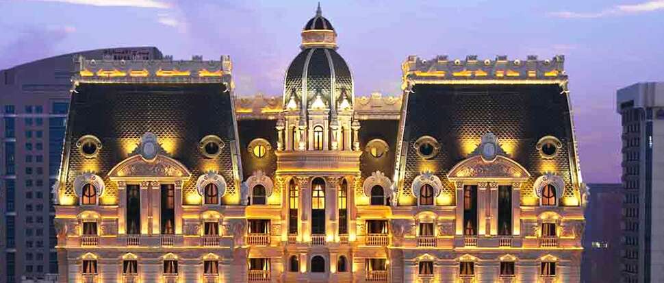 Ein Foto Royal Rose Abu Dhabi Curio Collection by Hilton