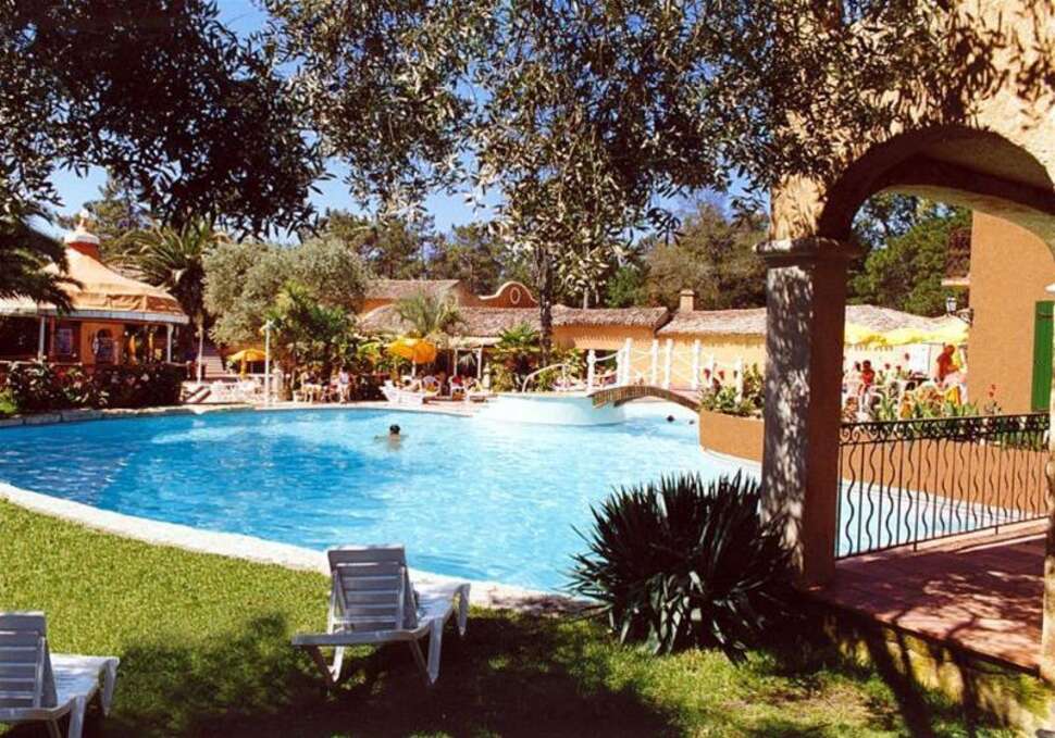 Ein Foto vom Pool im Hotel Quinta da Lagoa