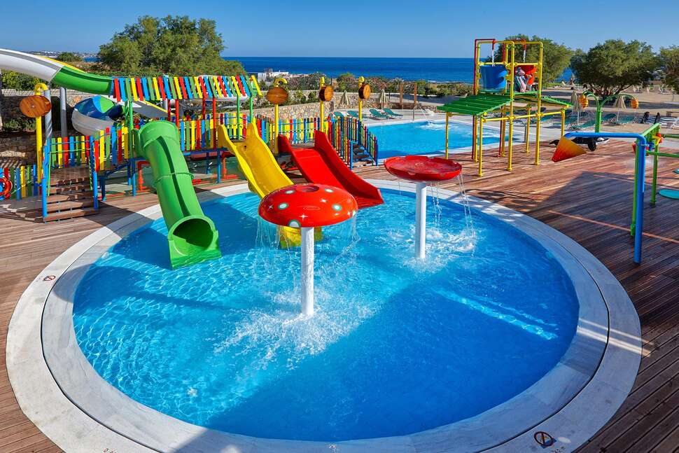 Ein Foto vom Pool im Arminda Hotel & Spa