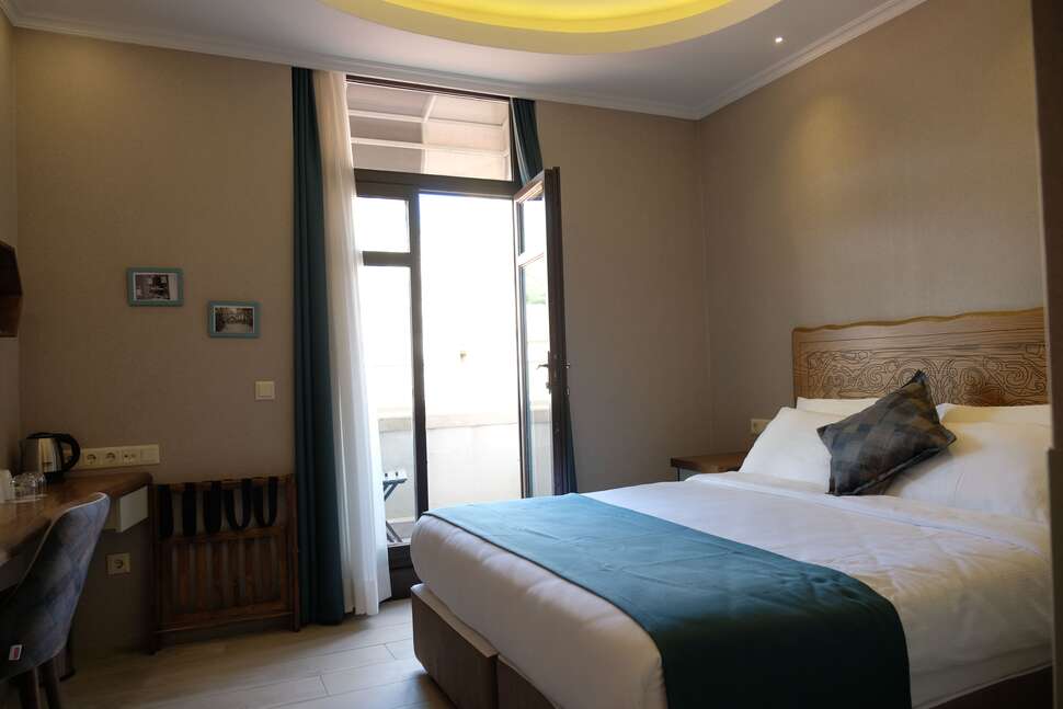Ein Foto Galatahan Hotel