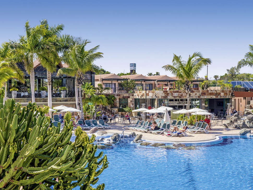 Een foto van het zwembad bij Allsun Hotel Esplendido