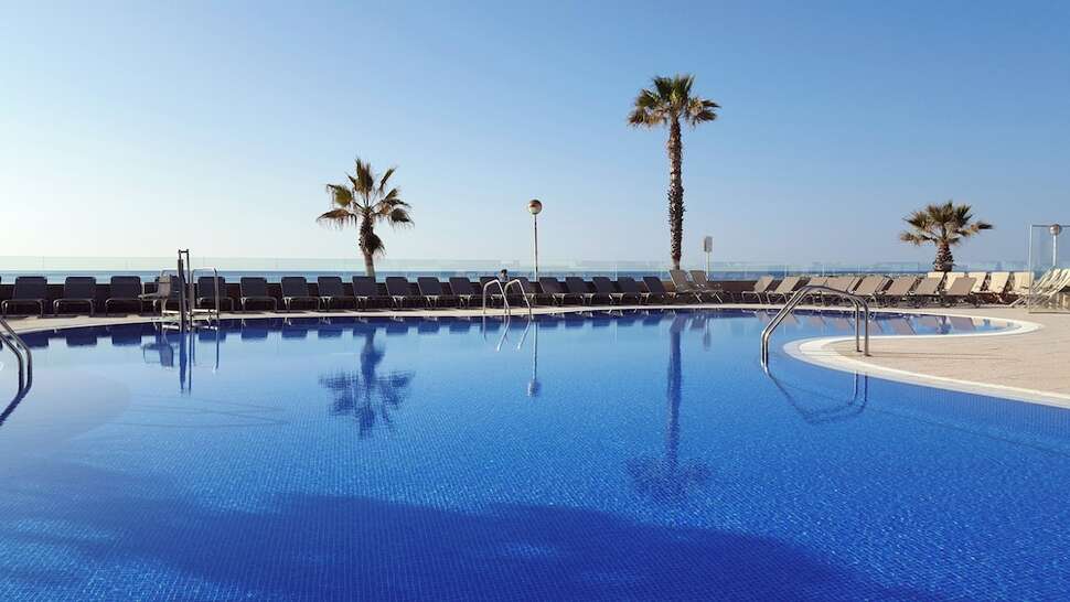 Ein Foto vom Pool im Hotel Augustus