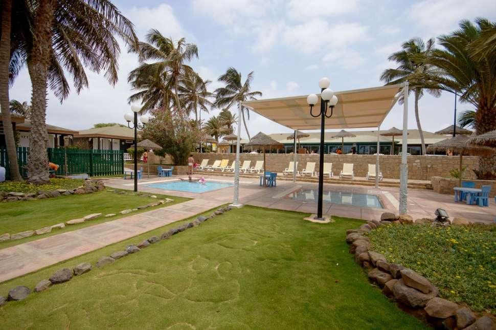 Een foto van het zwembad bij Oasis Belorizonte Hotel