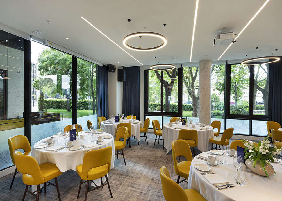 Ein Foto Tower Suites by Blue Orchid Hotels