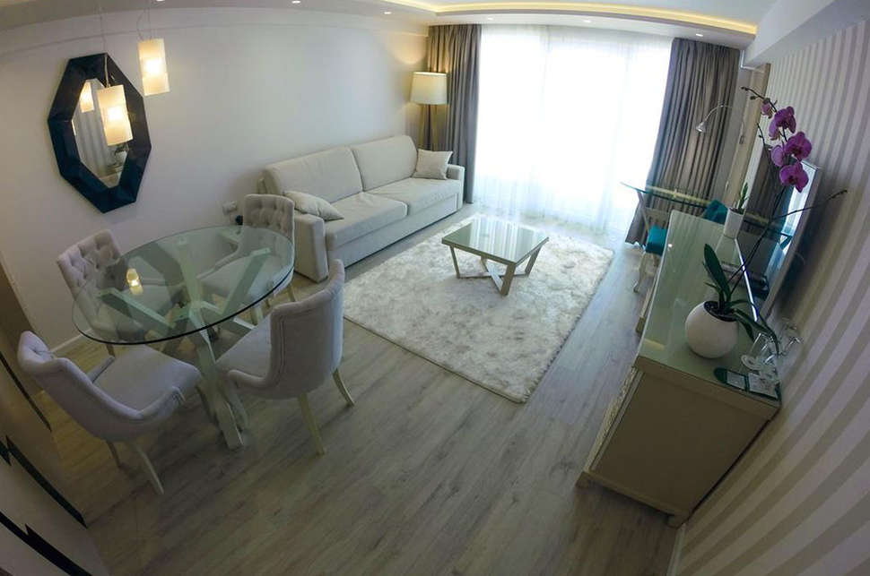 Ein Foto Demi Hotel