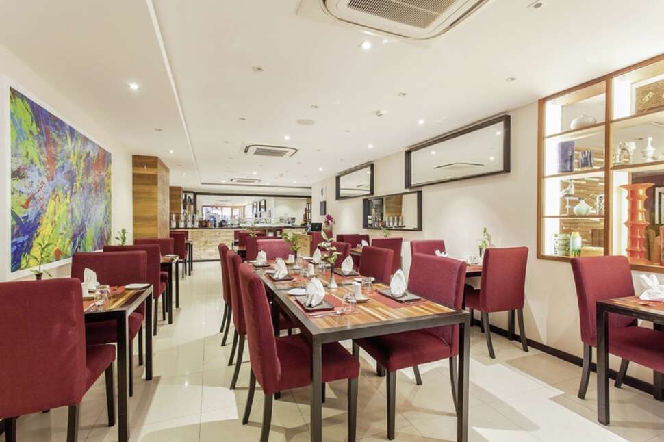 Ein Foto The Somerset Hotel