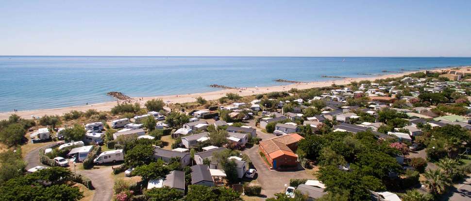 Een foto van de buitenkant van Camping Sandaya Les Tamaris