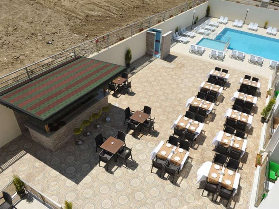 Ein Foto A Hotel Side