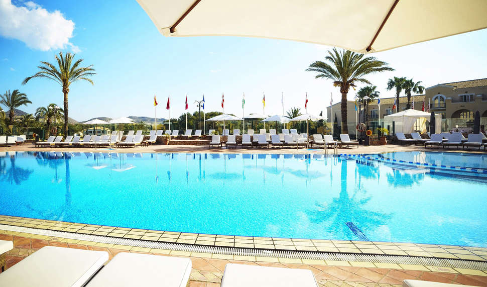 Ein Foto vom Pool im La Manga Club Principe Felipe
