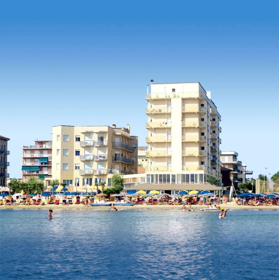 Ein Foto Club Bikini & Tropicana
