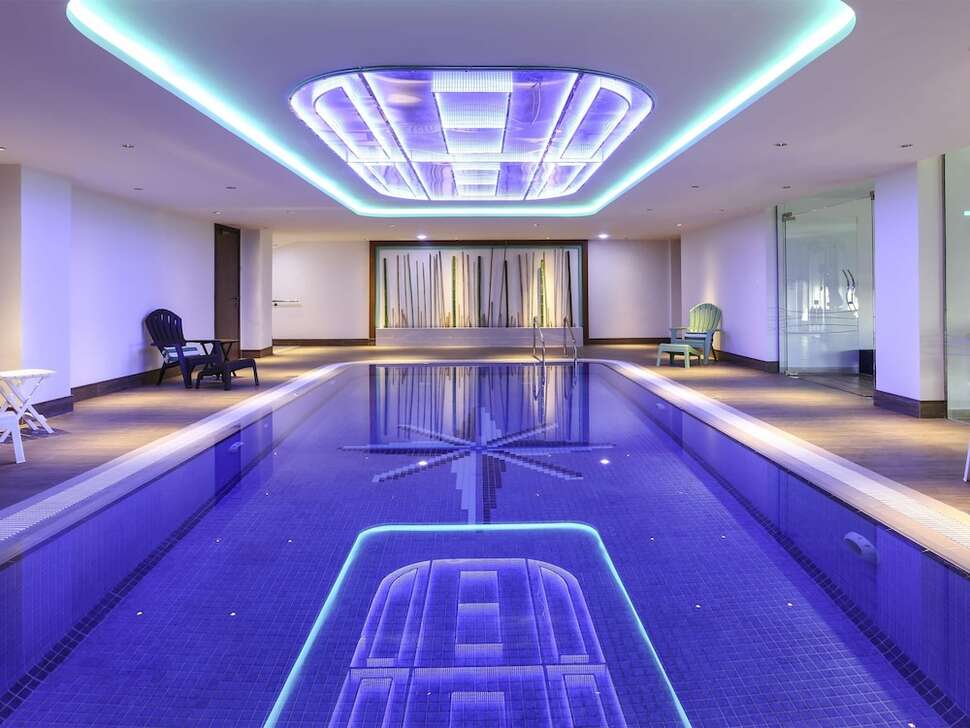 Ein Foto vom Pool im Ibis Styles Dubai Jumeira
