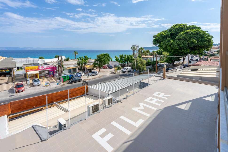 Ein Foto von der Außenansicht des Filmar Hotel