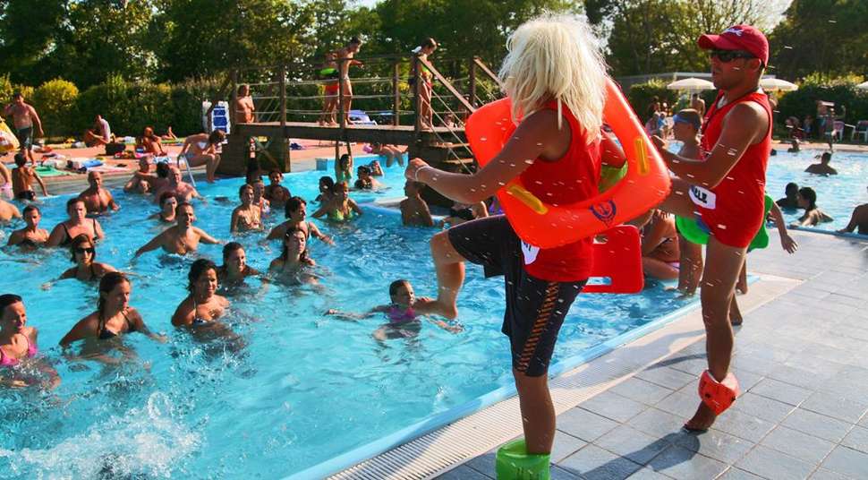 Een foto van het zwembad bij Camping Cesenatico Village