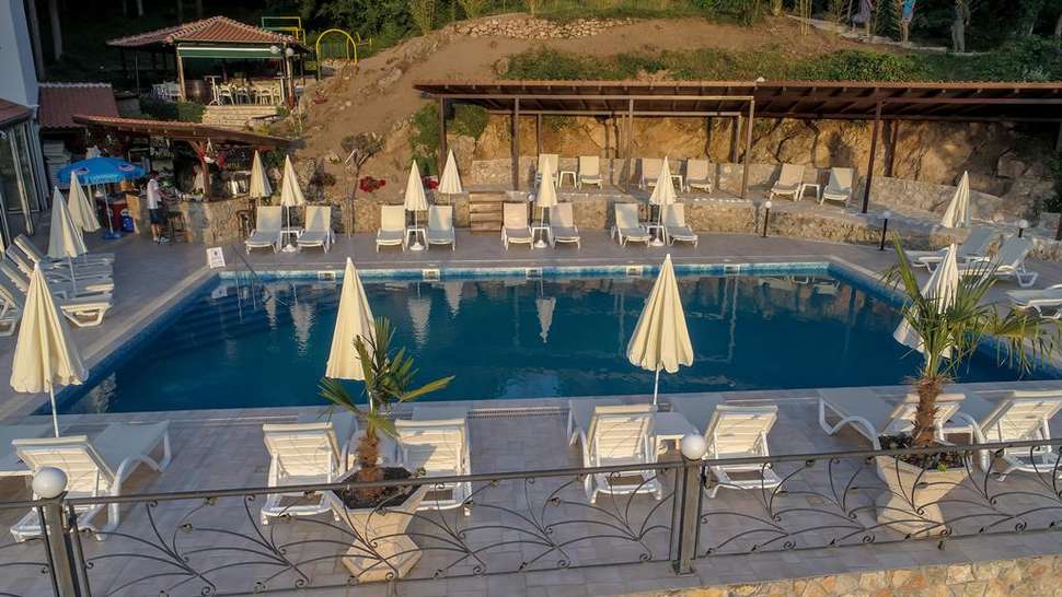 Een foto van het zwembad bij Hotel Tino Sveti Stefan