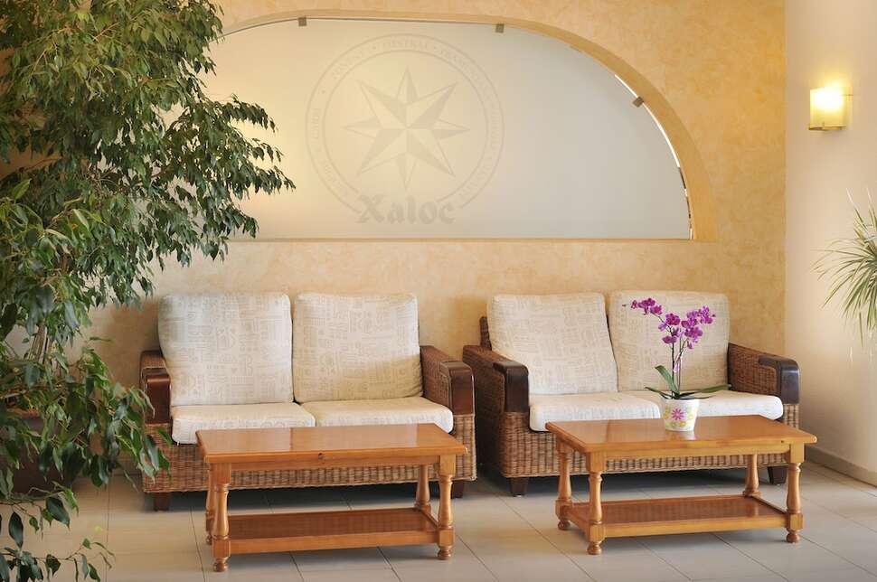 Een foto van het interieur van Hotel GHT Xaloc