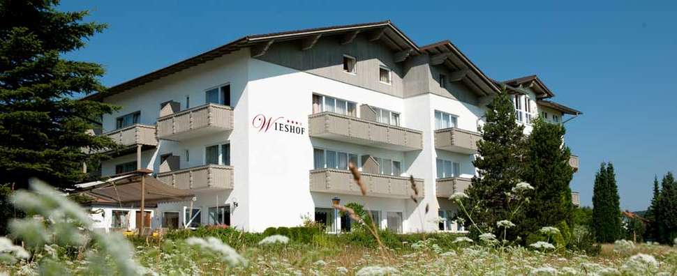 Een foto van de buitenkant van Hotel Der Wieshof