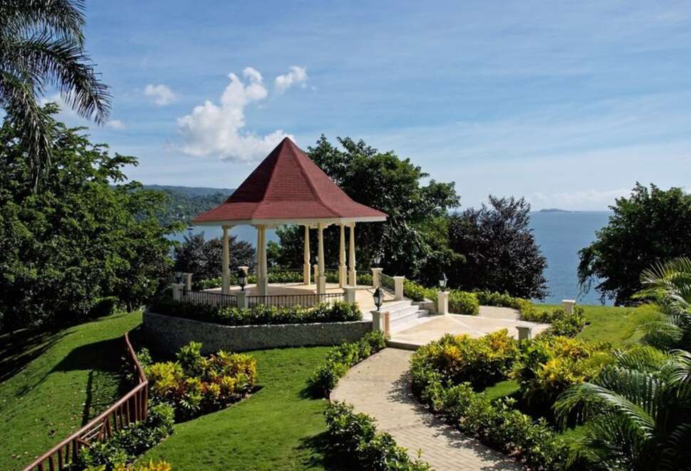 Een foto van de buitenkant van Grand Bahia Principe Cayacoa