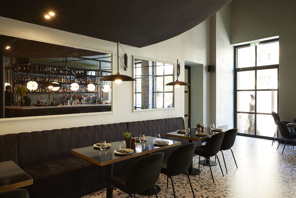 Een foto van The Port Square Hotel