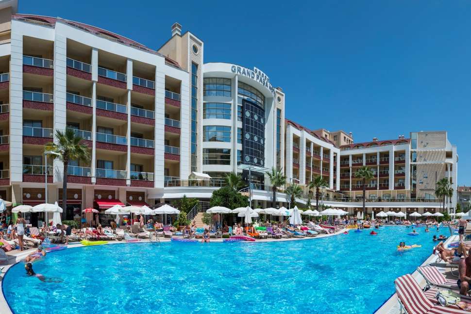 Een foto van een overzicht van Grand Pasa Hotel