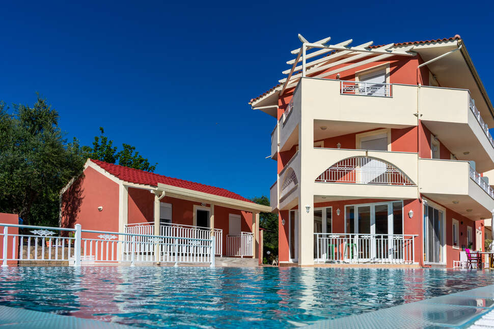 Ein Foto vom Pool im Zante Pantheon Hotel