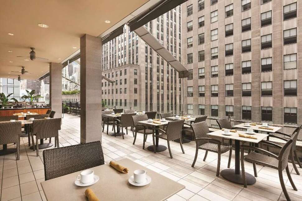 Ein Foto DoubleTree by Hilton New York Midtown Fifth Ave