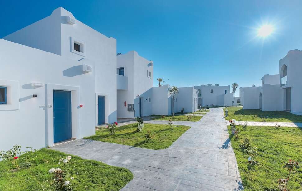 Ein Foto von der Außenansicht des Aeolos Beach Hotel