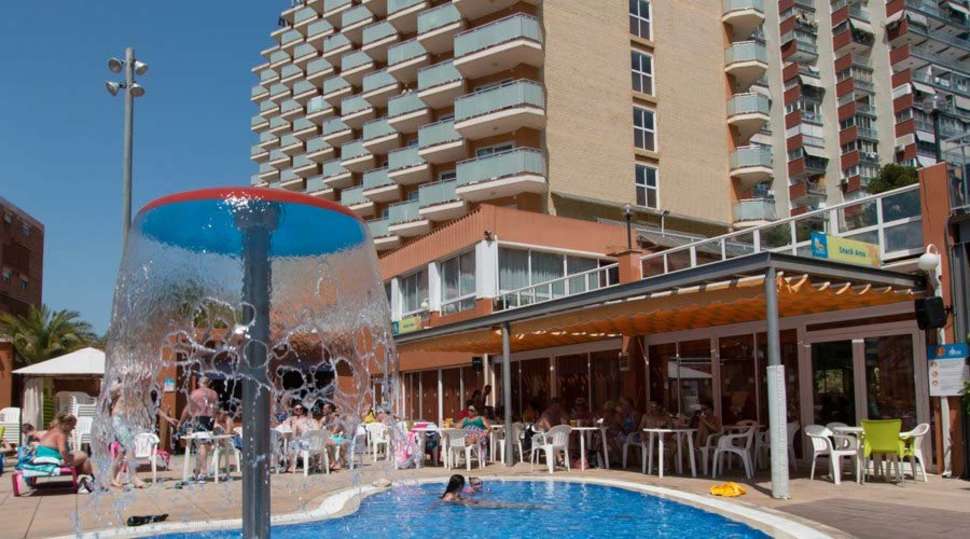 Een foto van het zwembad bij Hotel Regente