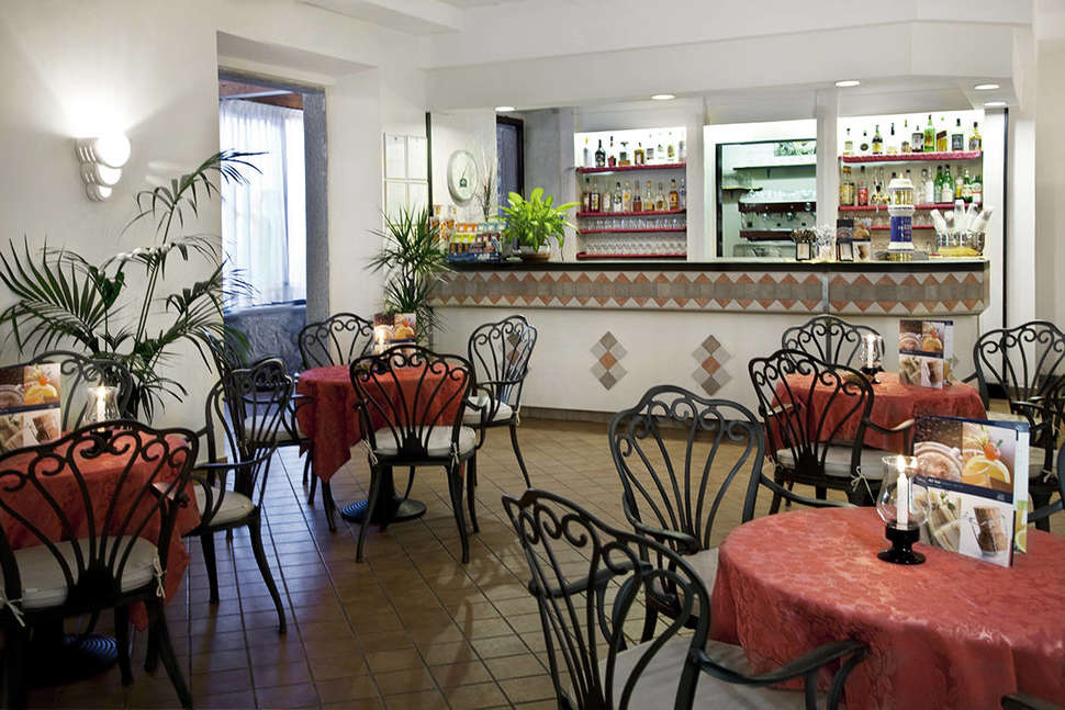 Een foto van het terras bij Hotel Villa Paradiso Village