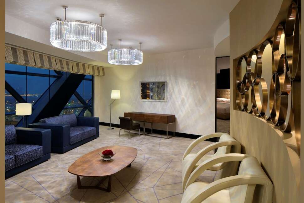 Ein Foto vom Innenbereich im Andaz Capital Gate by Hyatt
