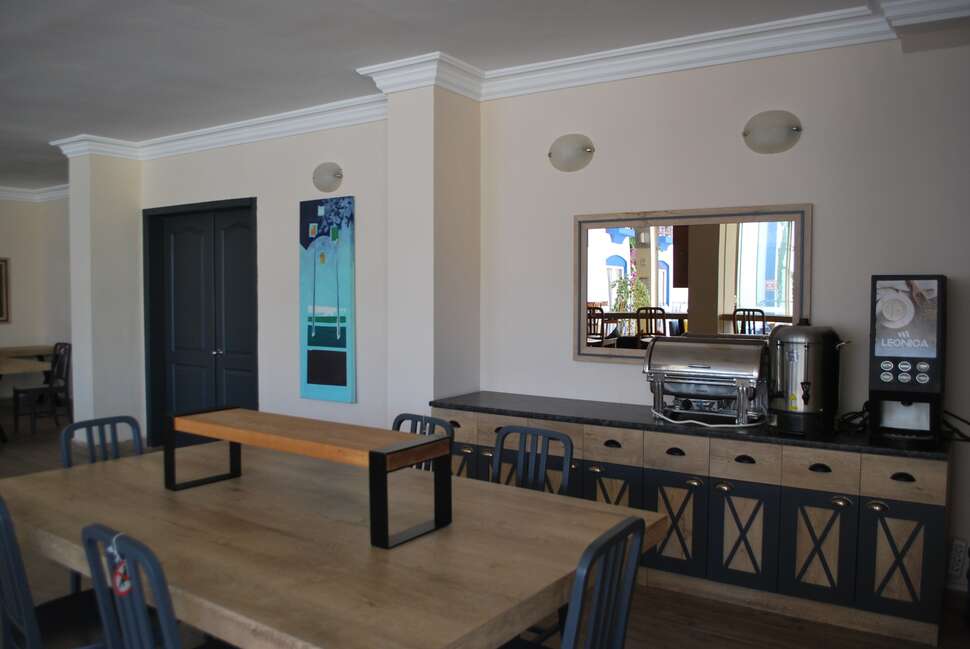 Ein Foto vom Innenbereich im Serpina Hotel