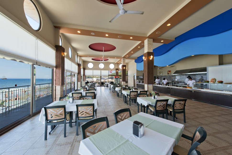 Een foto van de faciliteiten bij Doganay Beach Club