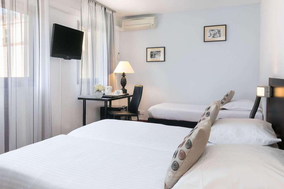 Ein Foto Hotel Mediterranee