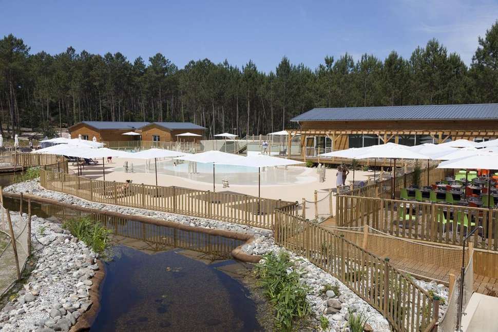 Een foto van het zwembad bij Sandaya Camping Soustons Village