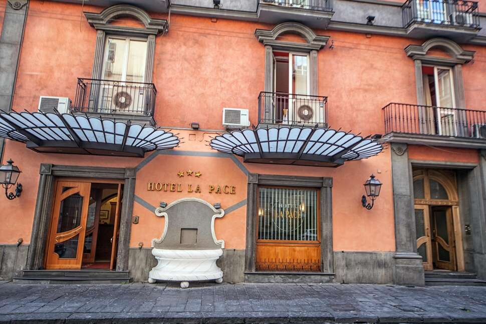 Een foto van Hotel La Pace Napoli