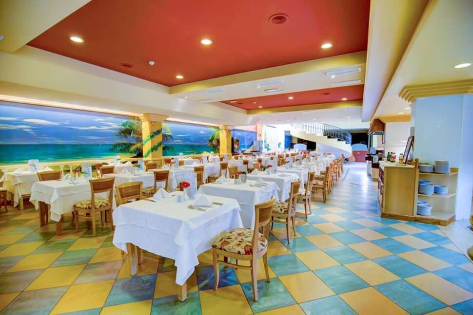 Een foto van de faciliteiten bij SBH Crystal Beach Hotel & Suites