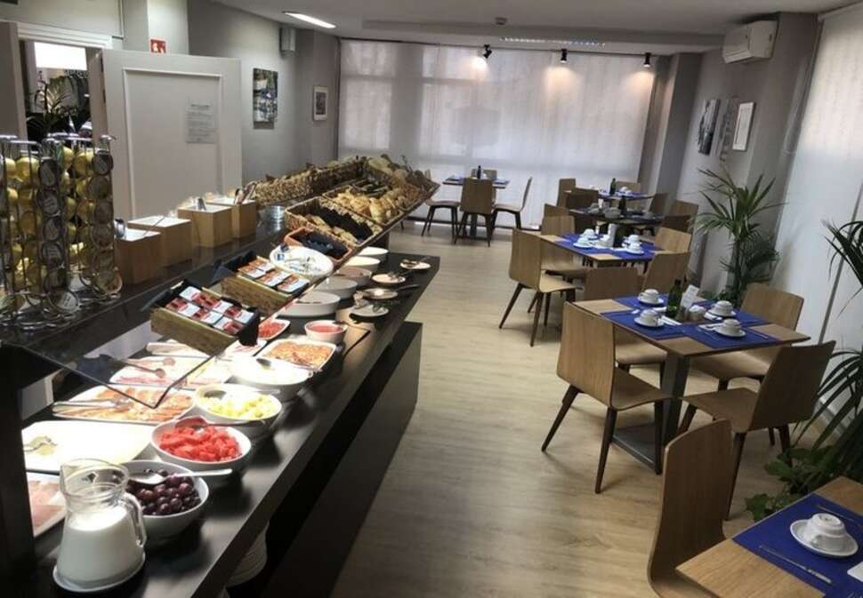 Een foto van El Faro Marbella