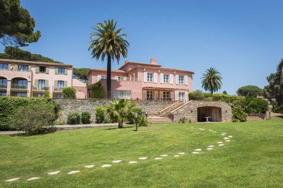 Ein Foto von der Außenansicht des Hotel Les Jardins de Sainte-Maxime