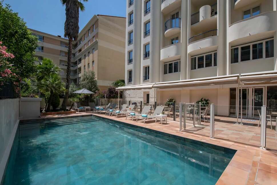 Ein Foto Le Cetai Cannes Beach Hotel