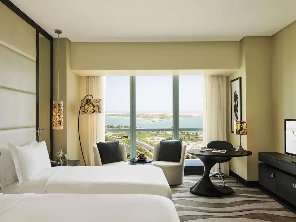 Ein Foto Sofitel Abu Dhabi Corniche