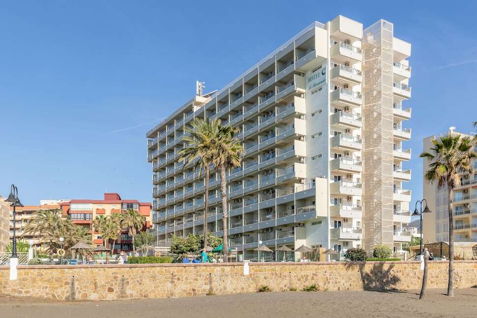 Een foto van de buitenkant van Hotel La Barracuda